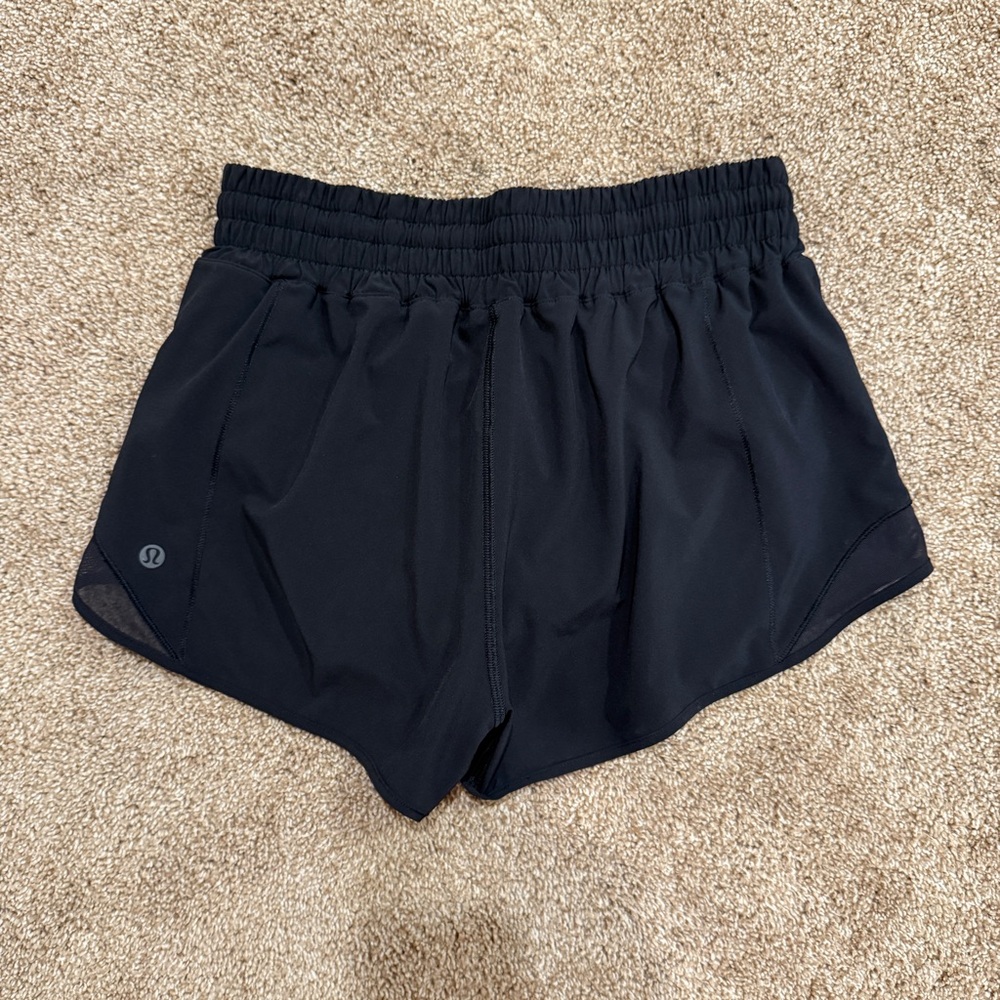 lululemon athletica Hotty Hot High-Rise Lined Short 2.5"